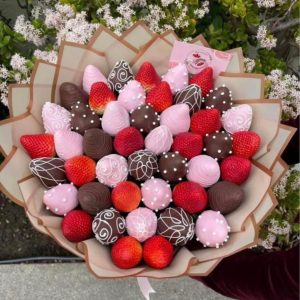 Arreglo de chocolate con fresas